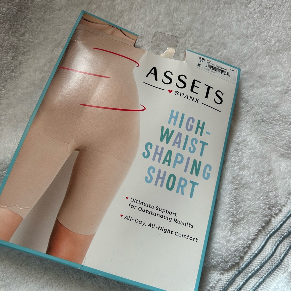 Assets by Spanx high waist shaping short size 5x targets tummy hips and thighs